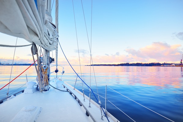 How To Enjoy Boating Through The Winter Months